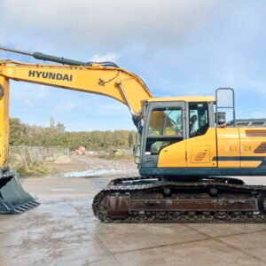 Hyundai HX220L excavator