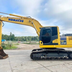 Komatsu PC210
