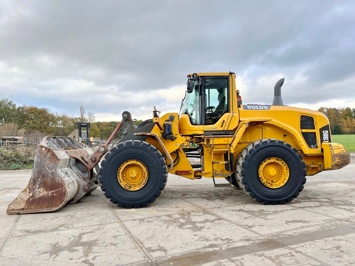 Volvo L180G for sale - image 1