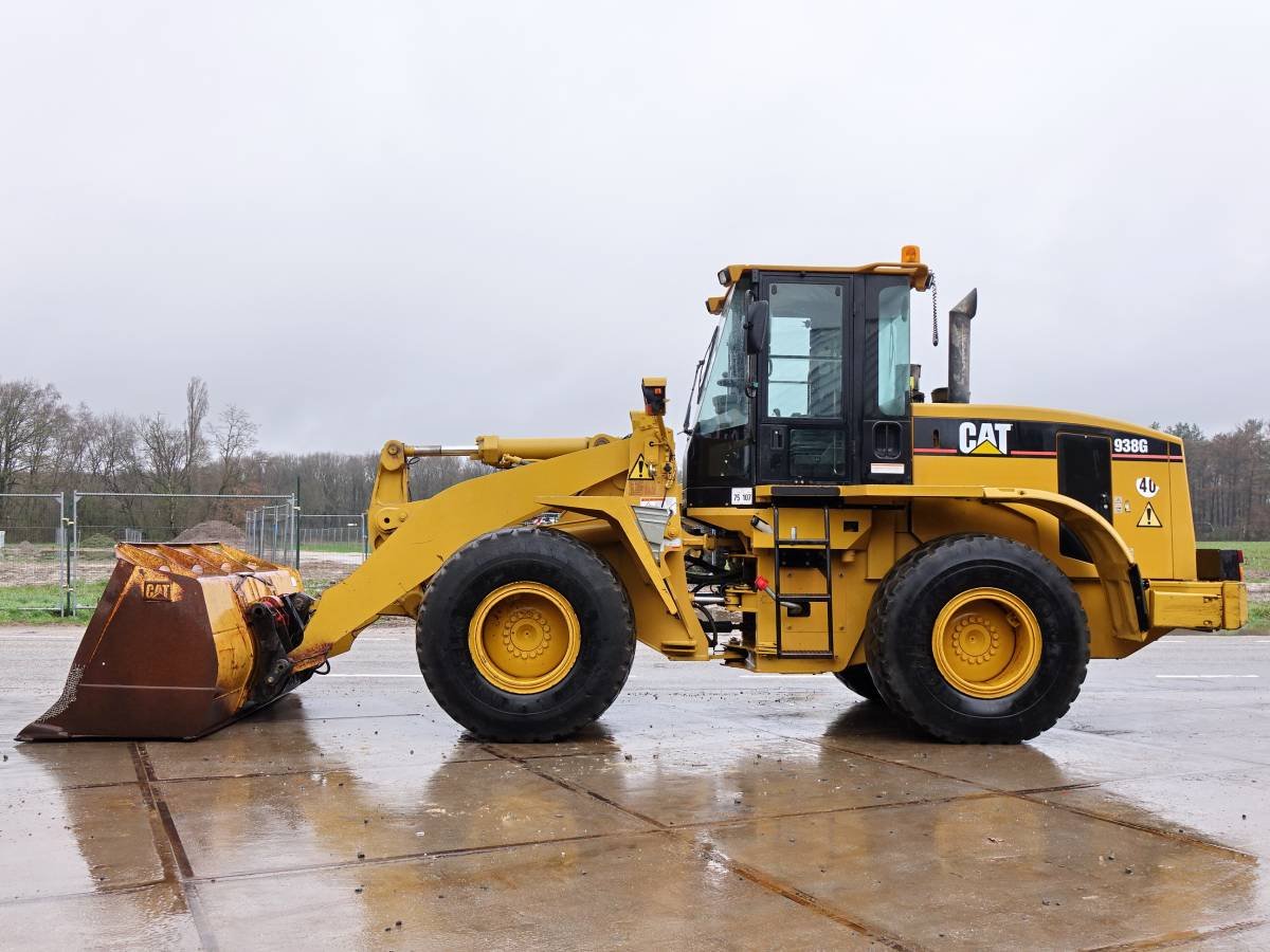 Caterpillar 938G wheel loader