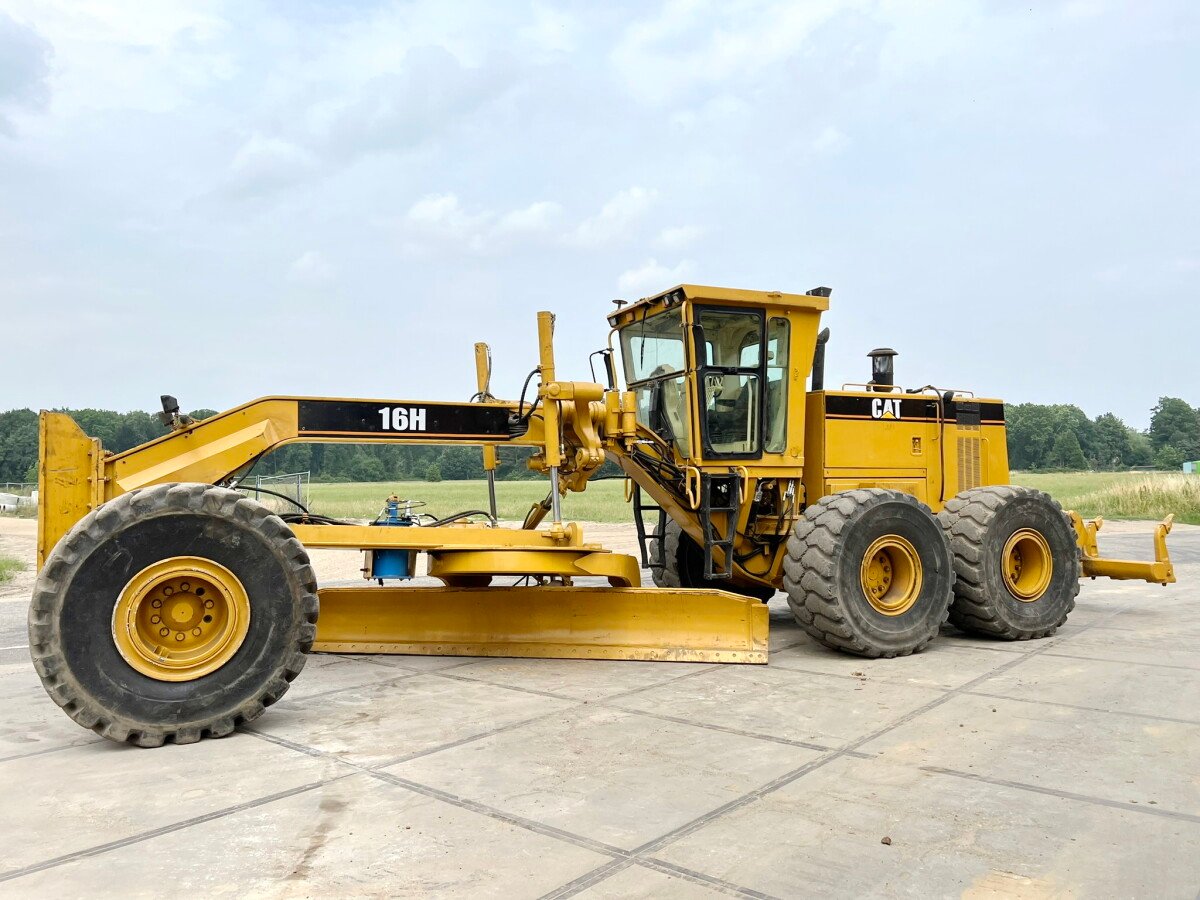 Caterpillar 16H Motor Grader for sale | Pfeifer Heavy Machinery