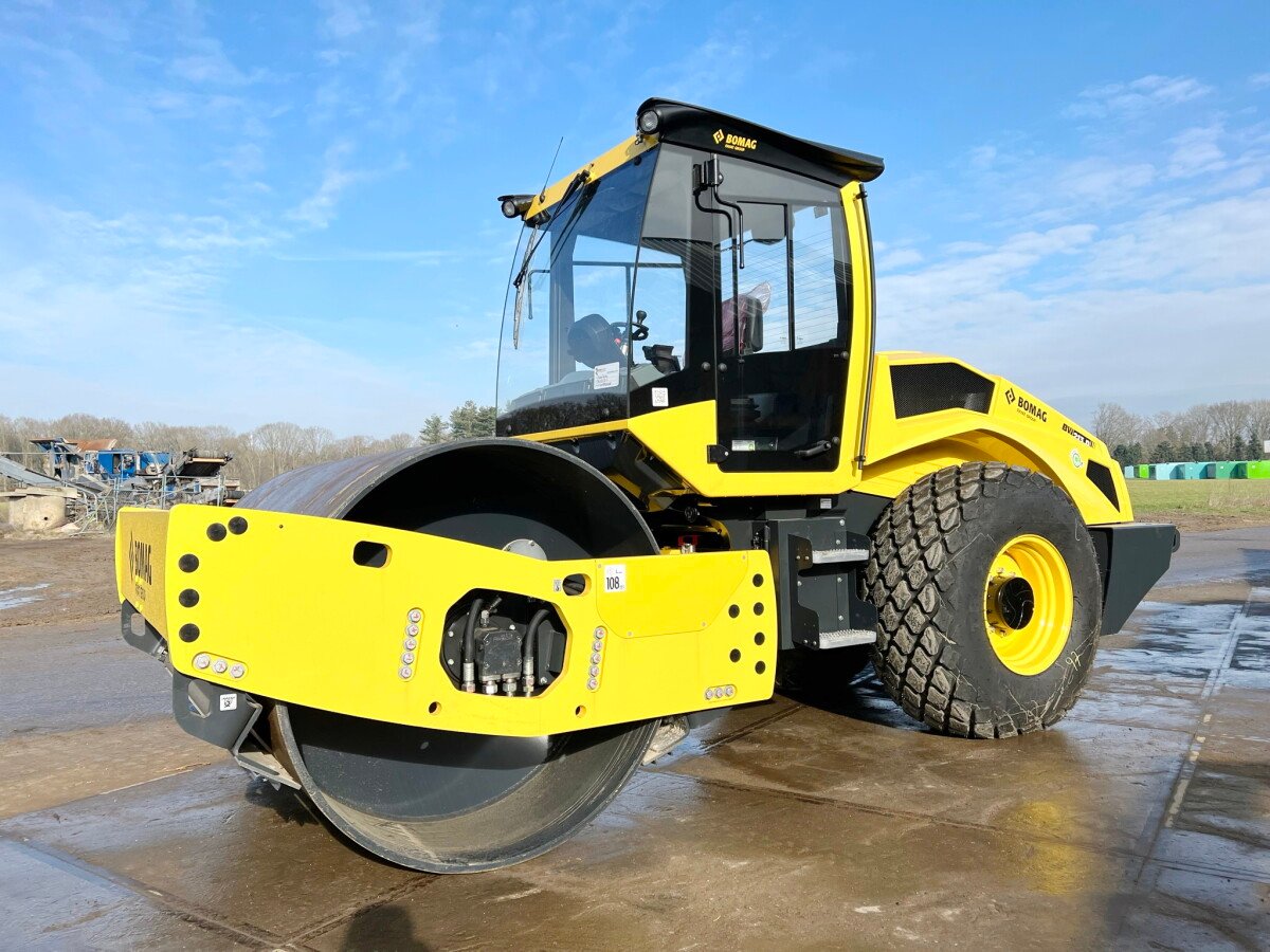 Bomag BW213D-5
