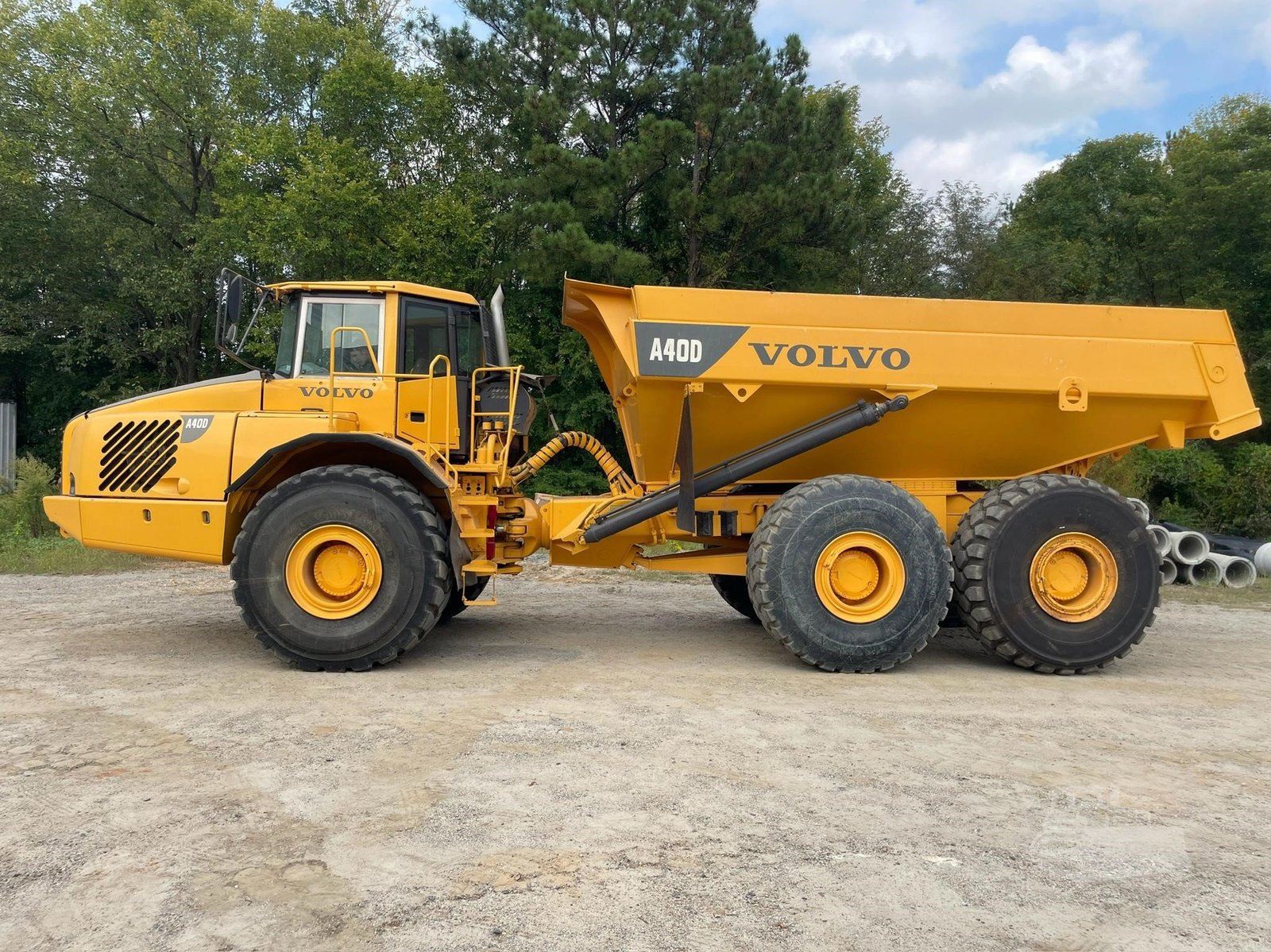 Volvo A40D articulated dump truck