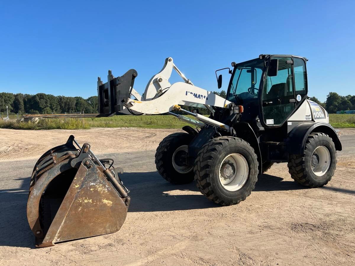 Komatsu WA100M-5 Wheel Loader