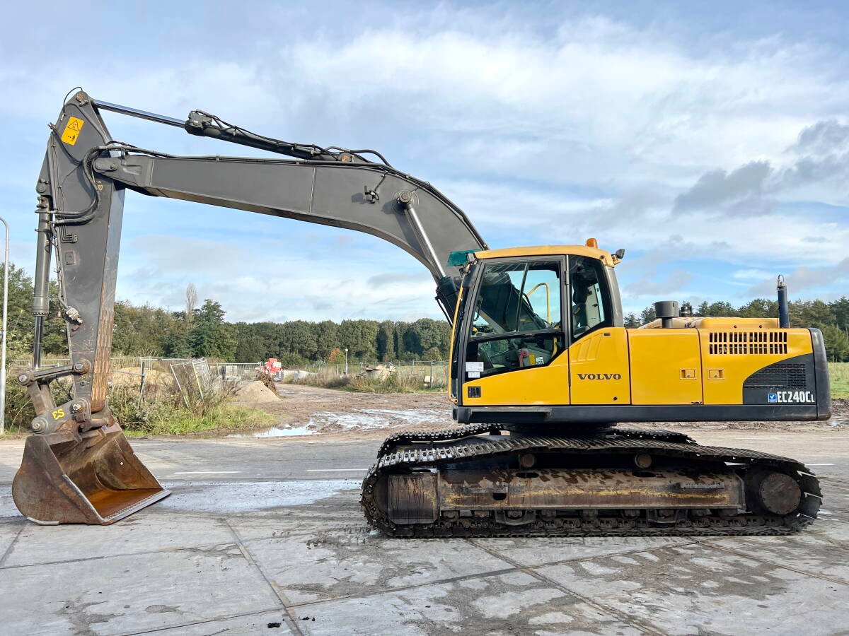 Volvo EC240CL