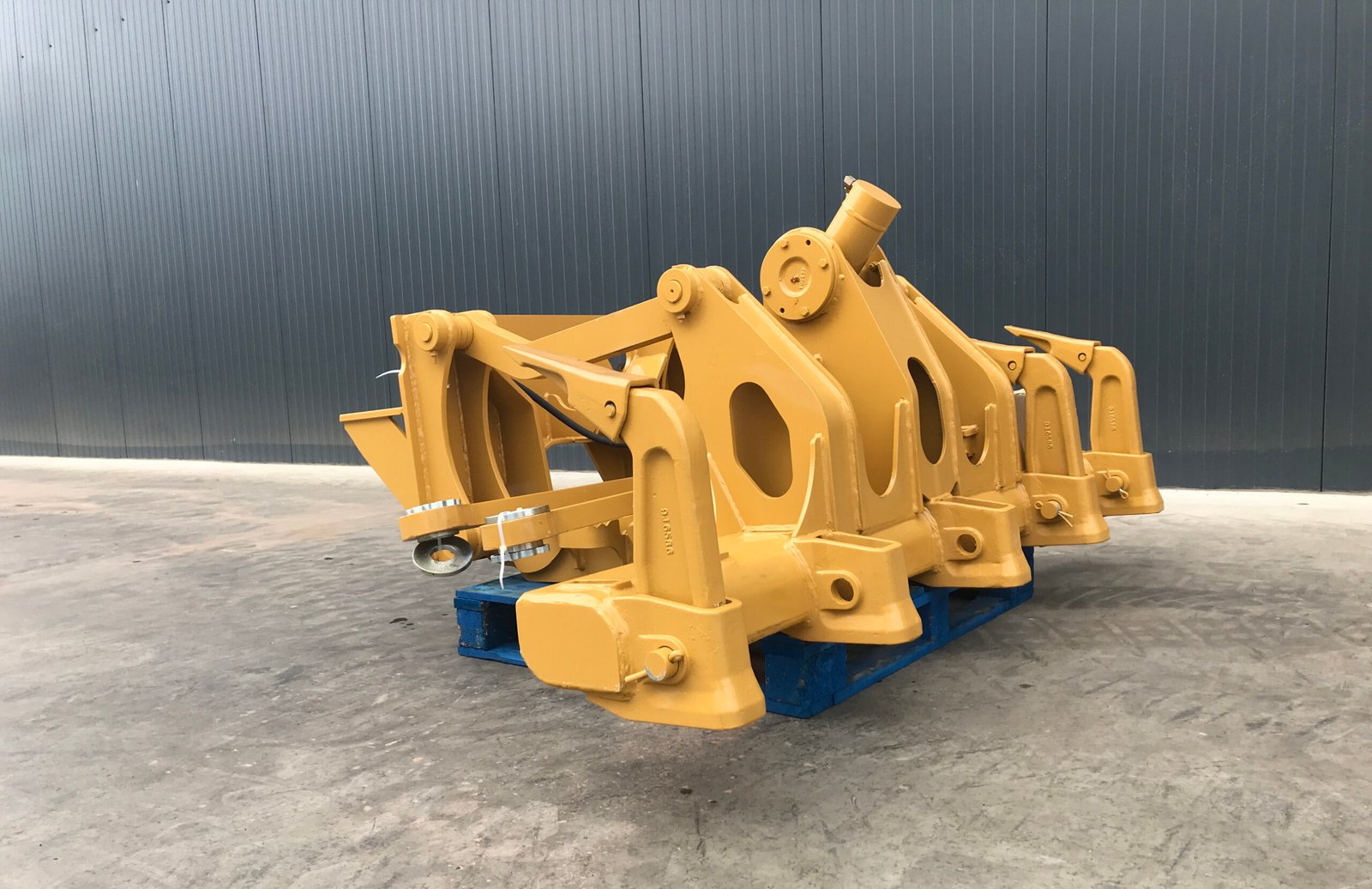 Ripper — Caterpillar — 160M2 NEW RIPPER used machinery Germany