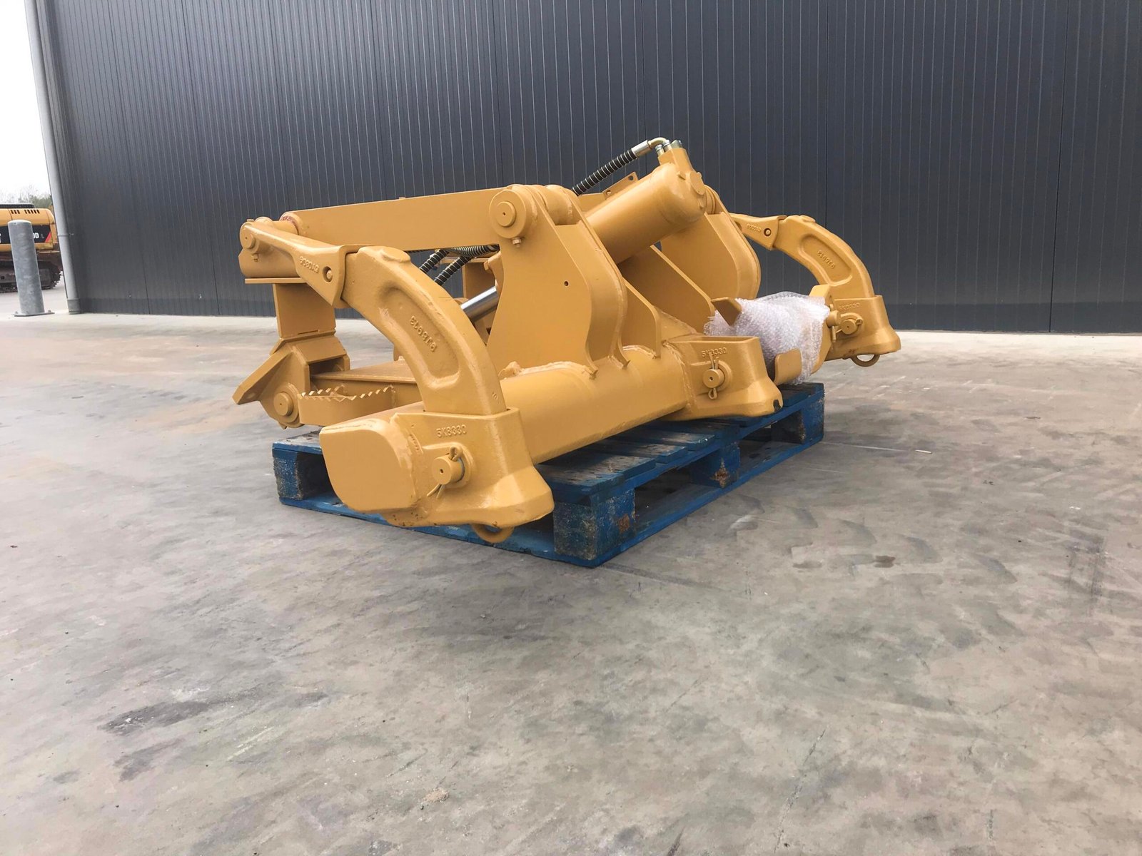 Ripper — Caterpillar — D4 NEXT GEN used machinery Germany