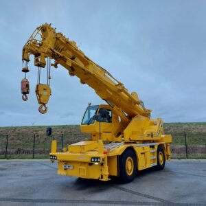 Kato CR-350RI 35 Ton Rough Terrain Crane