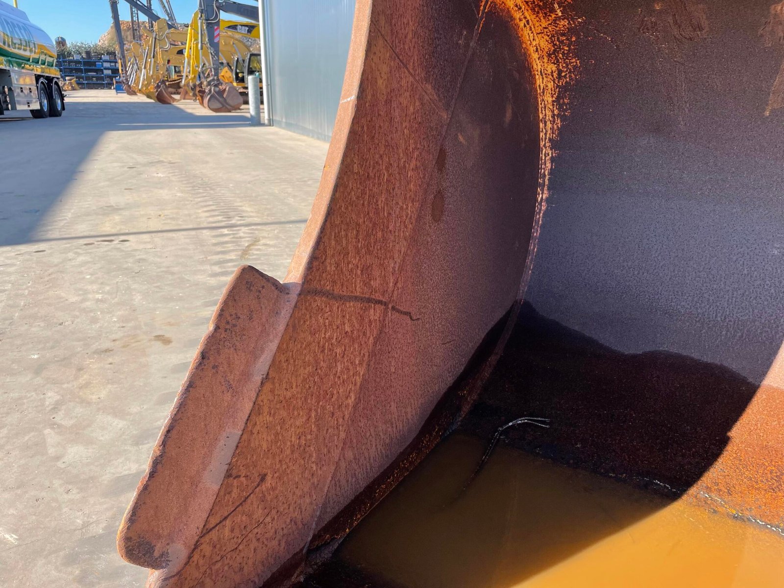 Lehnhoff MS21 1.85 m3 used digging bucket gallery image, reference PHM-902752