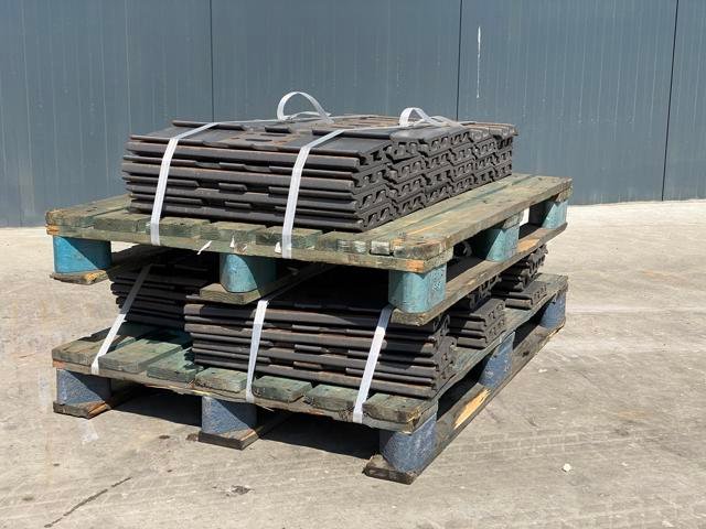 VOLVO EC140 SHOES 902622 1 M used heavy machinery Pfeifer Heavy Machinery GmbH