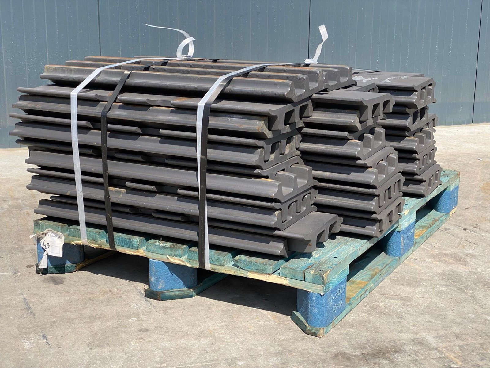 Undercarriage — Volvo — EC480 SHOES used machinery Germany