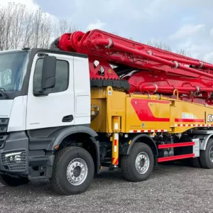 Mercedes-Benz Arocs 4140 concrete pump